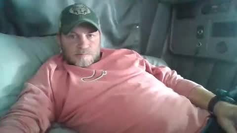 onthemove03 online show from November 16, 8:14 pm