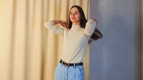 Snapshot of onyxvespera chatting on February 21, 6:25 am onyxvespera online show from February 21, 6:25 am