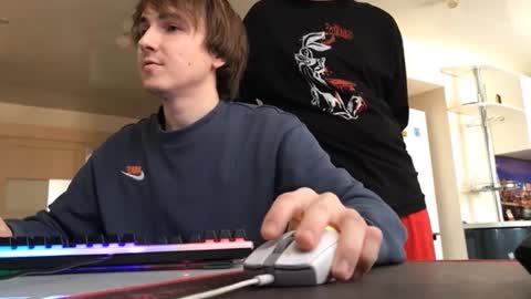 Snapshot of oofcblesssexx chatting on February 18, 11:22 am bless god online show from February 18, 11:22 am