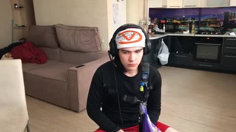 Snapshot of oofcblesssexx chatting on February 21, 11:01 am bless god online show from February 21, 11:01 am