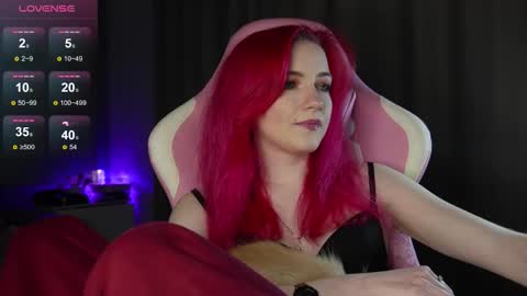 Snapshot of ooliviaa chatting on November 8, 2:28 pm Hannah online show from November 8, 2:28 pm