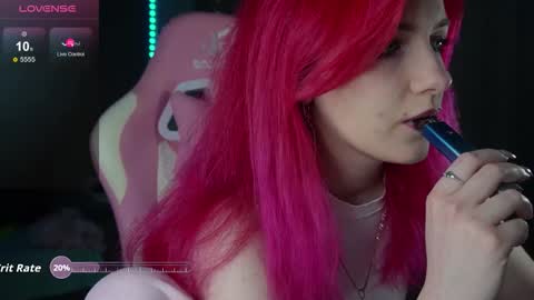 Snapshot of ooliviaa chatting on December 21, 4:03 pm Hannah online show from December 21, 4:03 pm