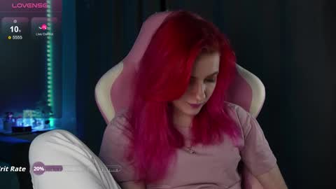 Snapshot of ooliviaa chatting on January 17, 4:43 pm Hannah online show from January 17, 4:43 pm