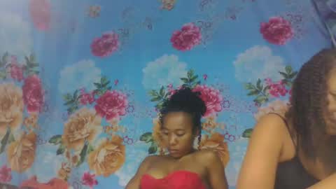 Snapshot of ooooranorosoa chatting on June 4, 6:25 pm ooooranorosoa online show from June 4, 6:25 pm