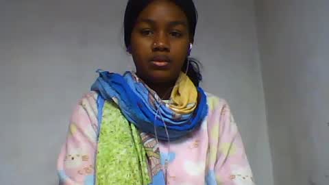 Snapshot of oooorazanasoa chatting on June 23, 2:09 am oooorazanasoa online show from June 23, 2:09 am