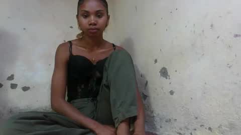 Snapshot of oooosoavizara chatting on May 23, 6:45 pm oooosoavizara online show from May 23, 6:45 pm