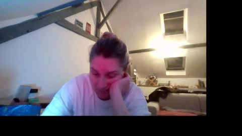Snapshot of oopsmyass chatting on May 23, 9:08 pm oopsmyass online show from May 23, 9:08 pm