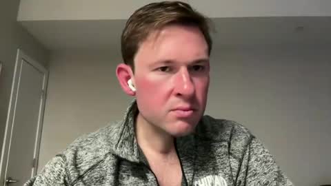 Snapshot of opencuriousguy321 chatting on April 26, 3:48 am Horny and Bicurious online show from April 26, 3:48 am