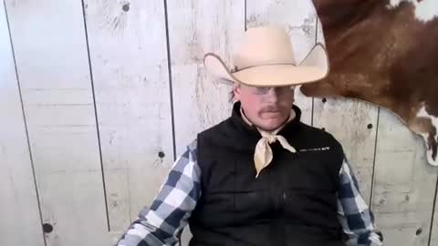 Snapshot of openmindedcowboy chatting on January 10, 7:32 pm kinkynerd online show from January 10, 7:32 pm