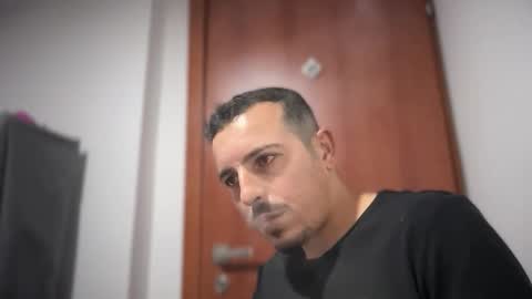 Snapshot of or690 chatting on October 30, 4:41 pm or online show from October 30, 4:41 pm