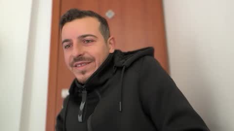 Snapshot of or690 chatting on December 14, 10:20 am or online show from December 14, 10:20 am