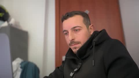 Snapshot of or690 chatting on December 16, 10:20 am or online show from December 16, 10:20 am