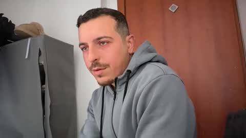 Snapshot of or690 chatting on February 22, 8:13 am or online show from February 22, 8:13 am