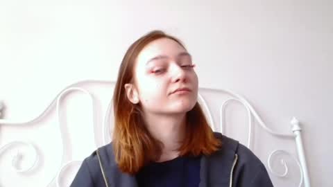 Snapshot of orange___melani chatting on April 27, 7:06 am Melani online show from April 27, 7:06 am