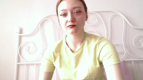 Snapshot of orange___melani chatting on April 29, 7:01 am Melani online show from April 29, 7:01 am