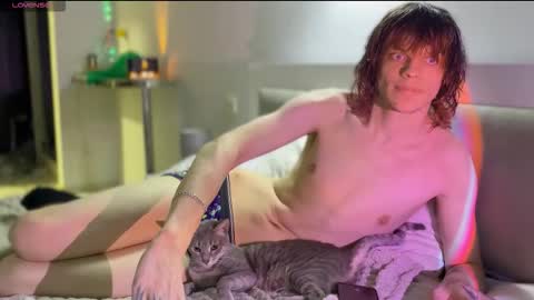 Justin online show from March 3, 1:34 am