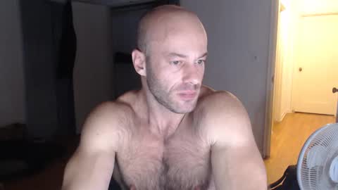 Snapshot of oregon87 chatting on January 1, 1:37 am The Oregon Lumberjack online show from January 1, 1:37 am