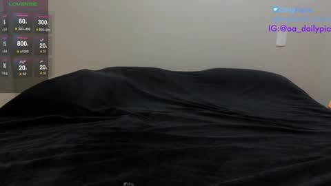 Snapshot of orgasmic_asian chatting on December 19, 6:34 pm Orgasmic Asian online show from December 19, 6:34 pm