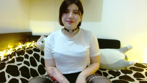 Snapshot of oriana_secret chatting on May 30, 8:11 am Oriana online show from May 30, 8:11 am