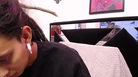 Snapshot of orianna_bodmod chatting on January 3, 4:22 am ORIANNA online show from January 3, 4:22 am