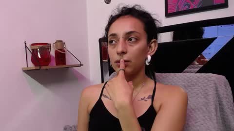 Snapshot of orianna_bodmod chatting on January 5, 6:02 am ORIANNA online show from January 5, 6:02 am