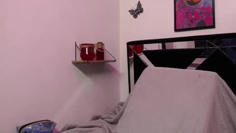 Snapshot of orianna_bodmod chatting on January 28, 3:25 am ORIANNA online show from January 28, 3:25 am