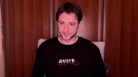 Snapshot of origamicat chatting on November 3, 4:52 pm origamicat online show from November 3, 4:52 pm