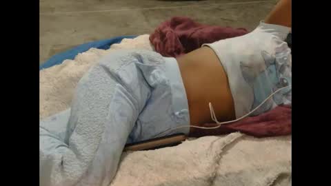 originalcali95 online show from November 16, 5:13 am