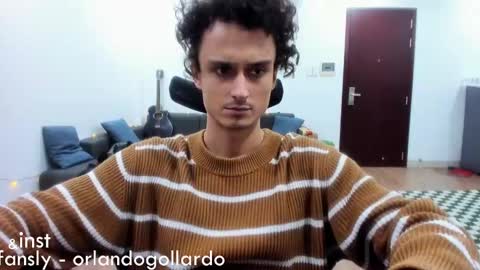 Snapshot of orlando__bloom chatting on January 9, 11:58 am Fansly and Instagram -  online show from January 9, 11:58 am