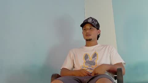 Snapshot of orson_lancaster chatting on July 19, 7:06 pm orson online show from July 19, 7:06 pm