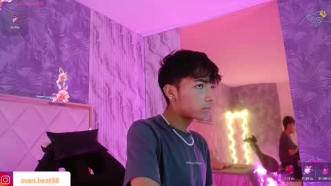 osamu_tay online show from February 16, 11:39 am