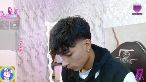 osamu_tay online show from April 11, 3:11 am