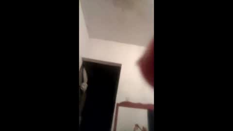 Snapshot of oscar041111 chatting on March 4, 7:36 am oscar041111 online show from March 4, 7:36 am