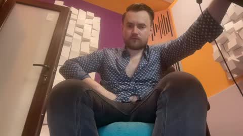 Oscar Steel Savage online show from February 2, 12:30 am