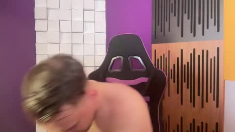 Oscar Steel Savage online show from February 9, 11:04 pm