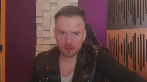 Oscar Steel Savage online show from March 9, 9:36 pm