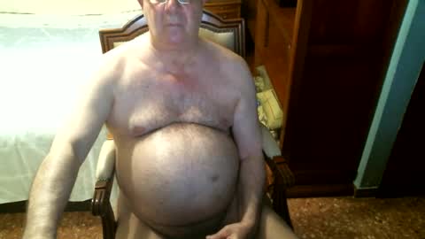 Snapshot of oscarw chatting on June 29, 3:12 pm Oscar online show from June 29, 3:12 pm