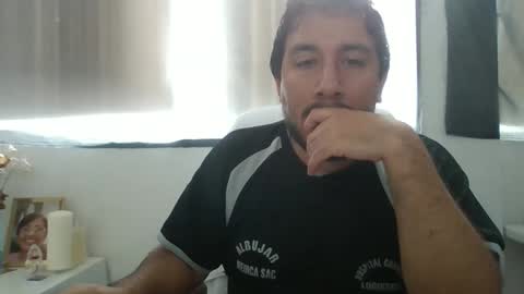 Snapshot of oscaryn_martell chatting on November 2, 2:41 pm oscaryn_martell online show from November 2, 2:41 pm