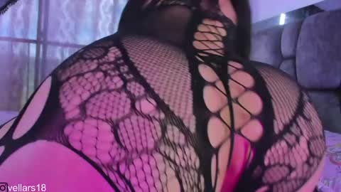 vella online show from April 17, 8:23 pm