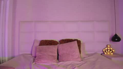 Osirismansour online show from March 4, 3:59 pm