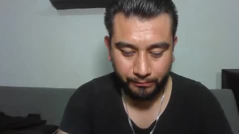 Snapshot of oskregal chatting on February 7, 1:42 am oskregal online show from February 7, 1:42 am