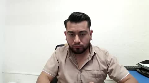 Snapshot of oskregal chatting on February 18, 6:37 pm oskregal online show from February 18, 6:37 pm