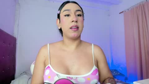 Snapshot of osoriomariaf chatting on May 6, 6:35 pm Maria online show from May 6, 6:35 pm