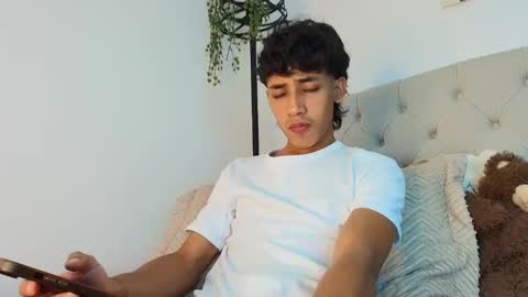 ostin 18hot online show from February 12, 4:29 am