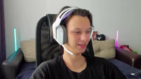 Ostin online show from March 4, 7:03 am