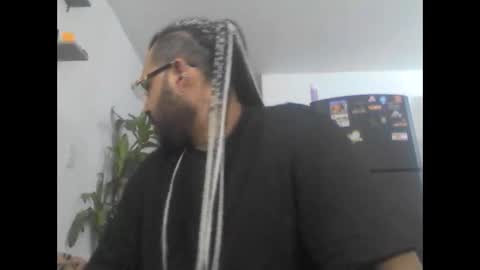 Snapshot of ostin_santos10 chatting on February 27, 10:15 am ostin santos 10 online show from February 27, 10:15 am