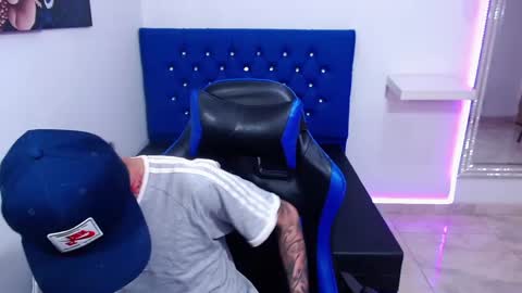 Ostin baby online show from December 4, 2:15 pm