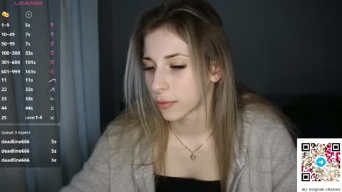 Snapshot of ottiliebolyard chatting on April 30, 2:40 am Anne online show from April 30, 2:40 am