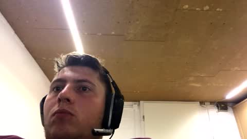 outflayd online show from October 21, 11:27 pm