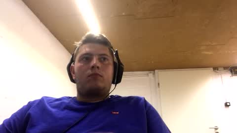 outflayd online show from October 22, 12:05 pm